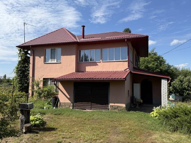 Продам будинок в місті Яготин, 92 м2, 4 кімнати - є все