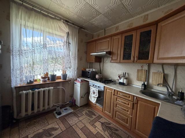 Продажа 4 ком квартиры в центре поселка Барышевка 78 м2