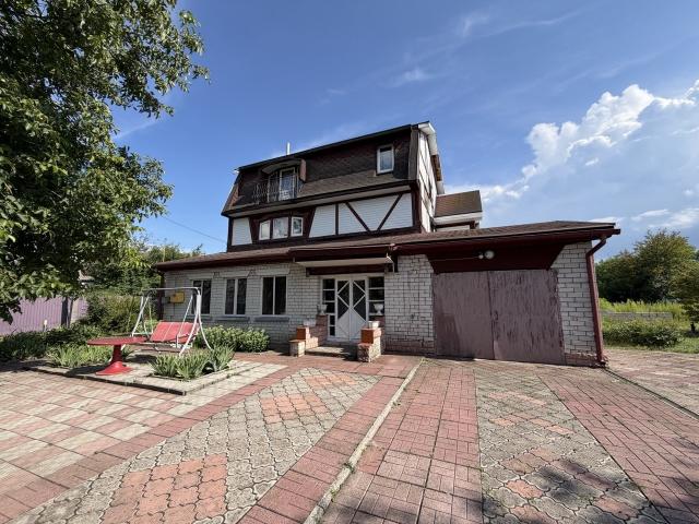 Продаж 3 поверхового будинку в с. Хмельовик 201 м2