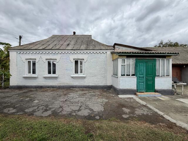 Продаж 4 кімнатного будинку в м. Березань Київська область 63 м2