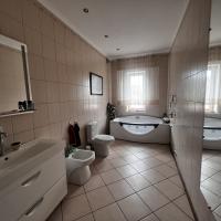 Будинок в м. Березань, 220 м2, ремонт, озеро, баня, ліс