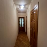Продаж 3 кімнатної квартира в Києві поряд з метро Харківська