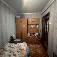 Продам 3 кімнатний цегляний будинок в Березані (пів будинку)