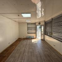 Продається зупиночний комплекс 25м2, з гарним трафіком в м.Яготин