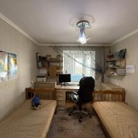 Продажа 3 ком квартиры в Яготине, 67м2