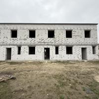 Продам сучасний таунхаус у селищі Баришівка