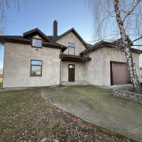 Продажа дома в с. Бзов с собственным озером