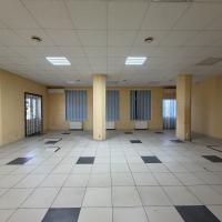 Продаж капітального магазину в місті Яготин 280 м2