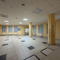 Продаж капітального магазину в місті Яготин 280 м2