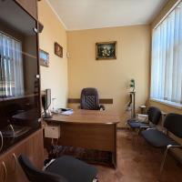 Продаж капітального магазину в місті Яготин 280 м2