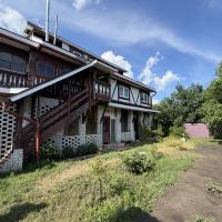 Продаж 3 поверхового будинку в с. Хмельовик 201 м2